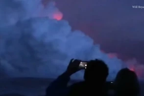 Sərnişin gəmisi vulkanik lavaya tuş gəldi: 23 nəfər yandı +