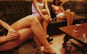 Sumqayıtda əməliyyat - Polis fahişəxanaya belə girdi +VİDEO