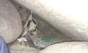 Dəhşət: “İçinə cin girdi” deyib qızı 15 il mağarada saxladı…