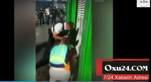 Polis uşağın gözü qarşısında atasını ölümcül döydü - ŞOK KADRLAR