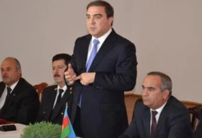 Gəncənin yeni başçısı Elmar Vəliyevin kadrını işdən çıxardı