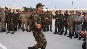 Əsgərlərimiz "Səni deyirlər"i oynadı - VİDEO