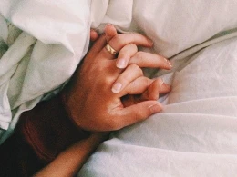 Baldız gəlinin içkisinə dərman qatdı, qayınata zorladı –ŞOK CINAYƏT