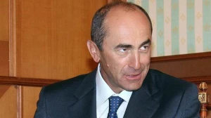 Koçaryan Paşinyanı məhkəməyə verdi - Ermənistanda siyasi gərginlik