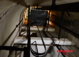 Bakıda lift qırılıb xadimənin başına düşdü - ANBAAN GÖRÜNTÜLƏR /