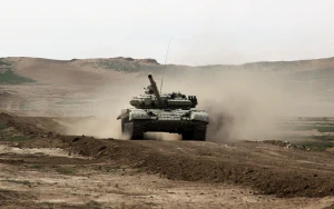 Azərbaycan tank qüvələrinə görə Ermənistandan 21 pillə irəlidədir