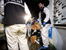 Mişarla hissələrə  ayrılan  jurnalistlə  bağlı  daha  bir  ŞOK  VİDEO -  Qan, yoxsa,  kimyəvi maddə...