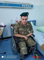 Böyük rəzalət! İki ayağı və əli olmayan döyüşçümüzə protez tapılmır +FOTO