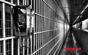 Həbsxanadan inanılmaz qaçışlar: Biri tualetdən, digəri helikopterlə...(VİDEO)