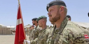 Baş Qərargah rəisinin sevgilisinə mayor rütbəsi verdiyi üzə çıxdı