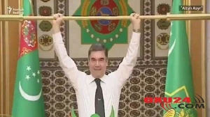 Prezident iclasda ştanq qaldırdı - VİDEO