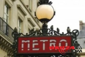 Bu uşaq 25 il metrodan pulsuz istifadə edəcək