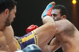 Zabit Səmədov rusiyalı rəqibini nokauta saldı - VİDEO