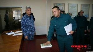 Polisi rüşvət almayacağına dair "Quran"a and içdi