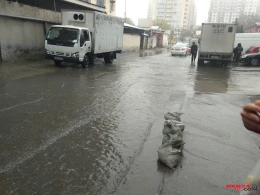 Bakını sel apardı (VİDEO)