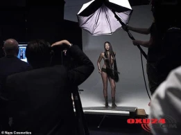 "Qara bəbir" soyundu, sosial şəbəkələrdə "partlayış" oldu - FOTO