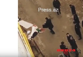 Azərbaycanda dəhşət! Pəncərəni silən qadın eyvandan yıxıldı (18+VİDEO)
