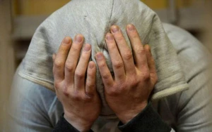 Azərbaycanda ŞOK: Arvadının cinsiyyət orqanında narkotik gizlətdi, polislər şoka düşdü