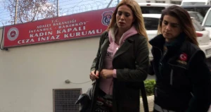 "Bakirəliyimi sevgilimə qurban verdim" deyib yataq fotolarını paylaşan qız həbs olundu - VİDEO