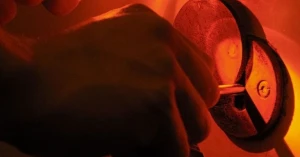 Azərbaycanda dəhşət:Qadının ağzını "skoç"la bağlayıb...