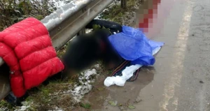 Dəhşətli qəza: Gənc qız avtomobildən çölə düşdü (VİDEO)