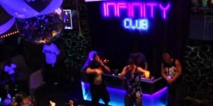 Bakının məşhur gecə klubu bağlandı - Ərəb turistlərin sevimli məkanı idi