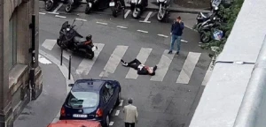 Bakıda ŞOK cinayət: Əlində ülgüc vətəndaşa hücum çəkdi,polis gənci ölümdən qurtardı +FOTO