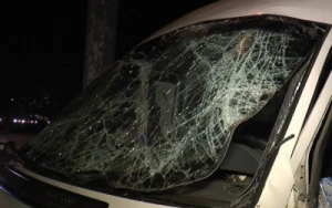 Biləsuvarda mikroavtobus aşıb - Ölən və yaralılar var