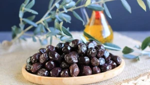 Xərçəngin və bütün xəstəliklərin minillik dərmanı - Tumu və yarpağı belə möcüzədir