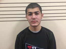 Evlərdən oğurluq edən dostlar tutuldu -FOTOLAR