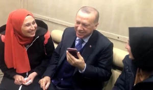 Ərdoğanın tələbə qızla bu videosu rekord qırır