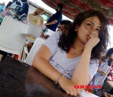 Azərbaycanlı Qadın Yazar Erotik Şeirini Paylaşdı: “Tələsmə, Yavaş-Yavaş…”