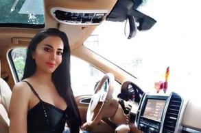 Nanənin seksual geyimdə görüntüsü