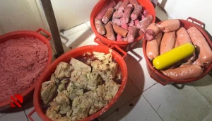 Azərbaycanda Kolbasa Sexindən DƏHŞƏTLİ GÖRÜNTÜLƏR – Görün, Bizə Yedizdirirlər