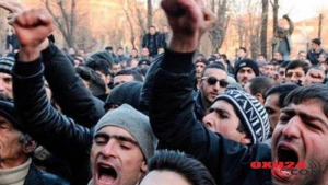 Ermənilər AYAĞA QALXDI: yollar bağlandı