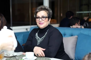 Afəq Bəşirqızından məmurlara şok sözlər:“Özündən qabaq qarnı gələnlərə nə vaxtacan güzəştə gedək?!”