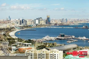 “Qız övladlarınıza nəzarət edin”: Bakıda naməlum elan – Foto