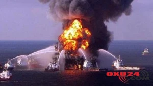 Xəzərdə neft quyusu alovlandı