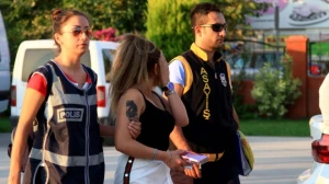 Turistlərə  fahişəlik  xidməti   göstərən   Azərbaycanlı   qadınlar  dronla  tutuldu - Şok kadrlar