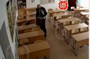 Müəllim  şagirdinə  sinifdə  əxlaqsız  hərəkətlər   etdi - Anbaan  kadrlar