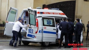 Neftçalada ata oğlunu xəstəxanalıq etdi