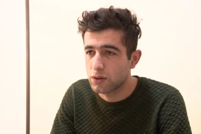 Gözətçi işlədiyi yerdən toyuqları oğurlayıb satdı - VİDEO