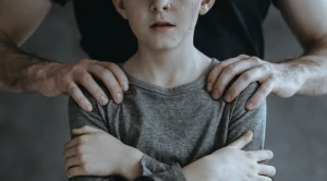 Hər 4-5 uşaqdan biri pedofillə rastlaşır: onları necə tanıyaq? - DƏHŞƏTLİ FAKTLAR