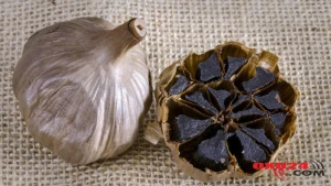 Qara sarımsağın saymaqla bitməyən FAYDALARI: xərçəng, diabet, təzyiq, saç, dəri... - FOTO