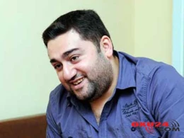 Yenicə ata olan Müşfiqdən üzücü xəbər - FOTO