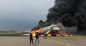 Moskvada yanan təyyarənin içərisindən çəkilmiş qorxulu görüntülər