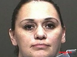 Həyətdəki oyuncaq qutusunu açan uşaq dəhşətə gəldi - FOTO