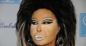 Hakimə söyüş söydüyü üçün həbs olundu