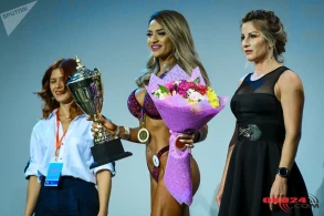 Azərbaycanın ən güclü qadını seçildi - FOTO