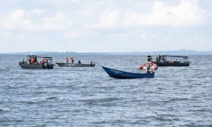 Futbolçuları daşıyan qayıq batdı - 30 nəfər itkin düşdü